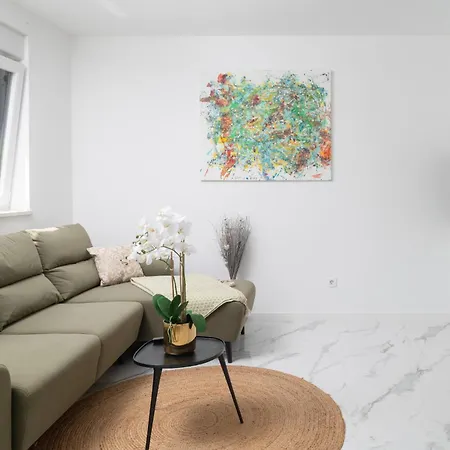 아파트 Sunny Garden The Modern *